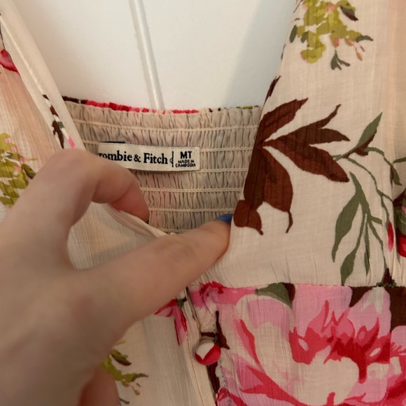 Worn once MT Abercrombie & Fitch floral maxi dress - Picture 8 of 9